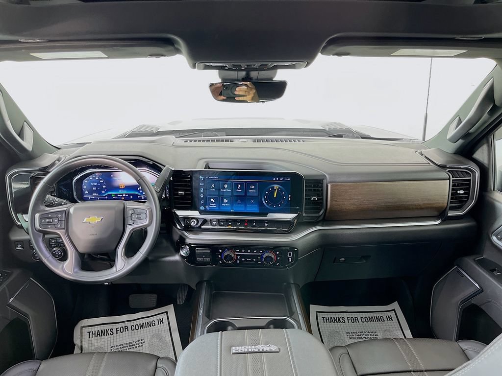 Used 2025 Chevrolet Silverado 3500 High Country w/ High Country Premium Package AWD/4WD image 12