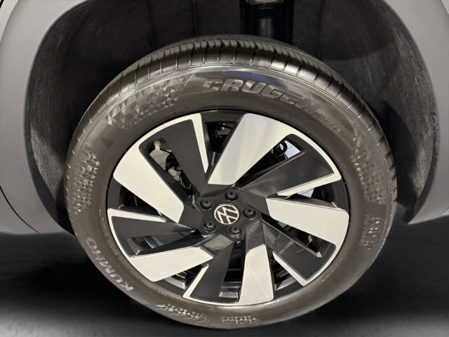 Used 2025 Volkswagen Atlas Cross Sport SE image 33