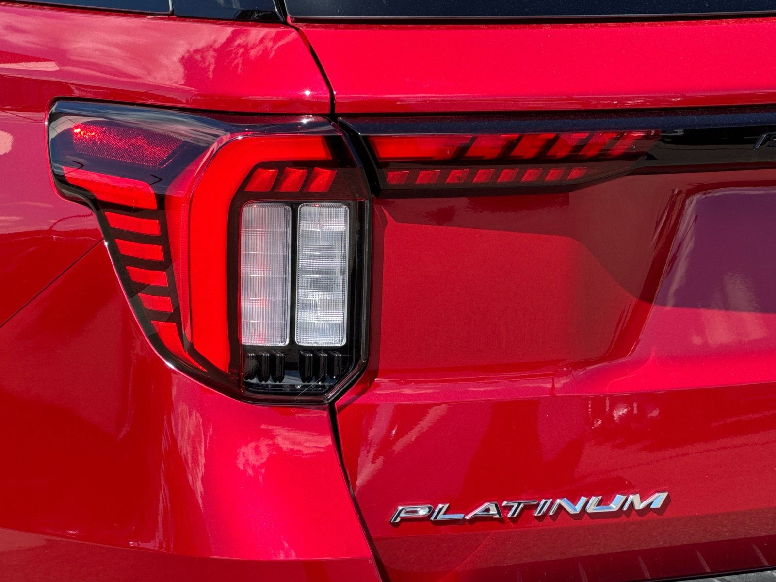 Used 2025 Ford Explorer Platinum w/ Ultimate Package RWD image 38