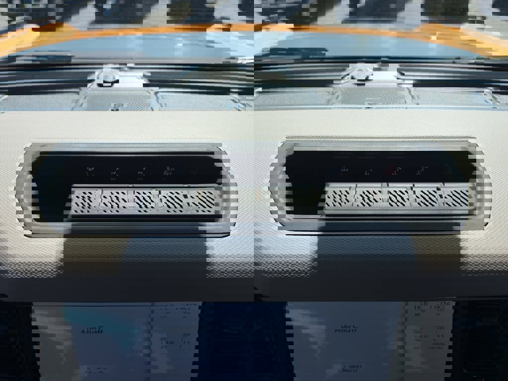 Used 2022 Ford Bronco Wildtrak image 13