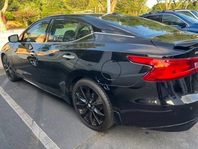 Used 2017 Nissan Maxima SR w/ Midnight Edition FWD image 4