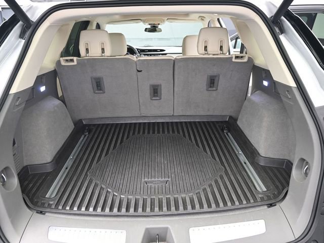 Used 2018 Cadillac XT5 Luxury w/ Driver Awareness Package image 29