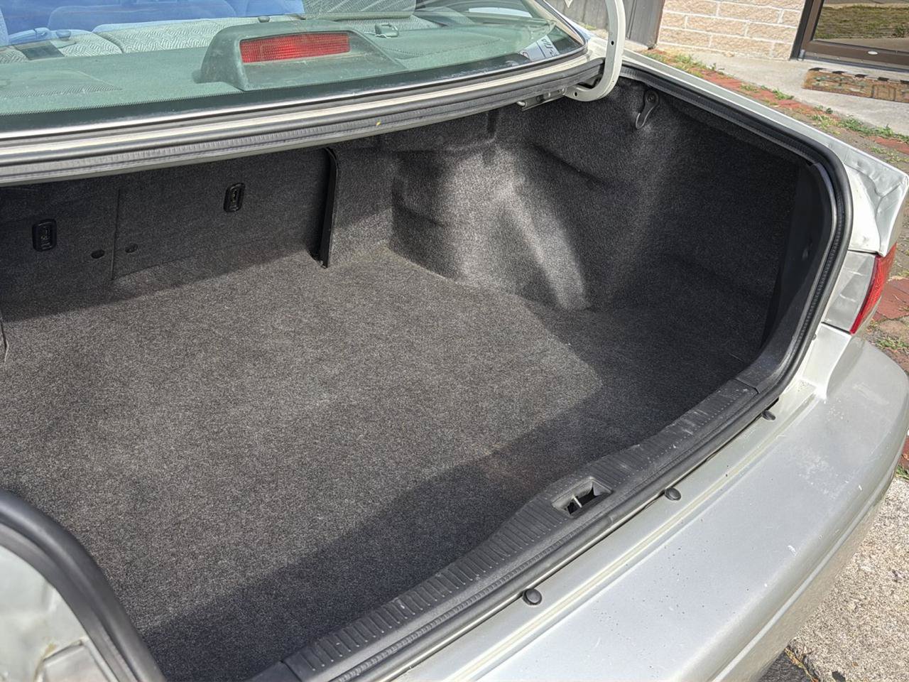 Used 2000 Toyota Camry CE FWD image 20