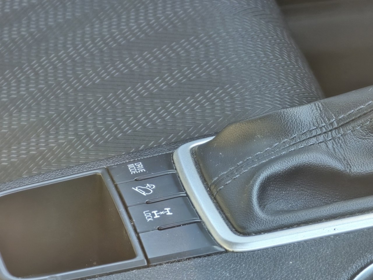 Used 2021 Kia Sportage LX AWD/4WD image 16