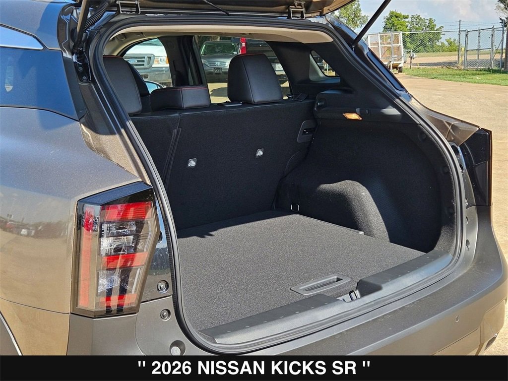 New 2026 Nissan Kicks SR image 26