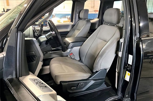 Used 2015 Ford F150 XLT w/ Equipment Group 302A Luxury image 27