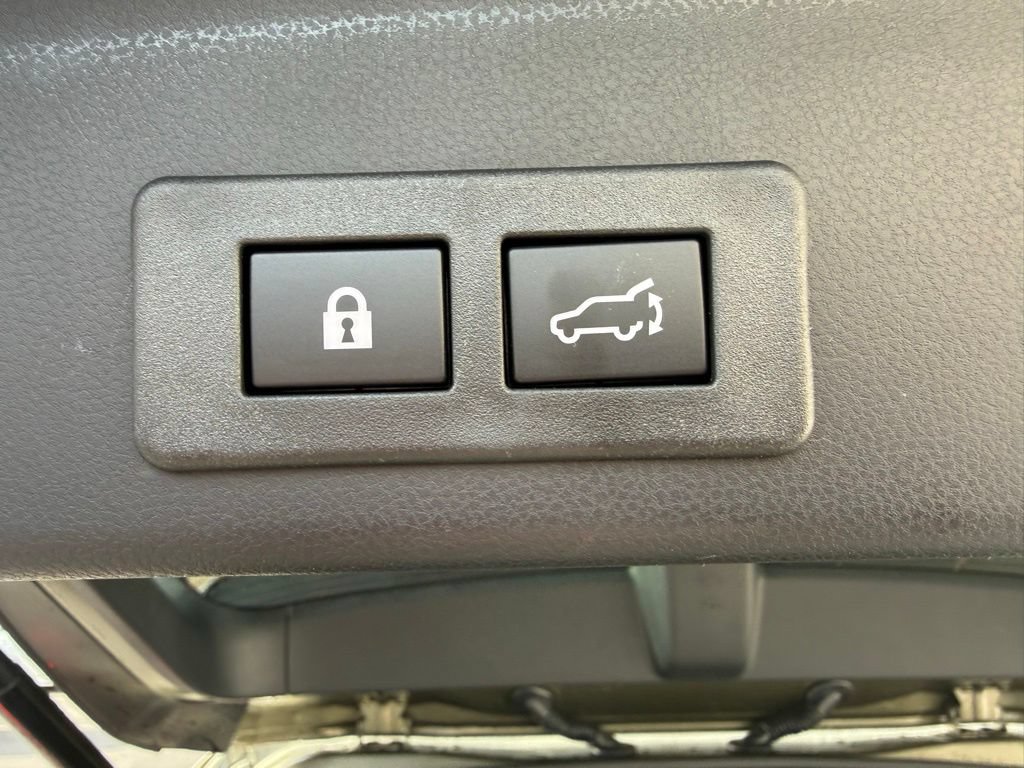 Used 2026 Subaru Ascent Bronze Edition AWD/4WD image 32