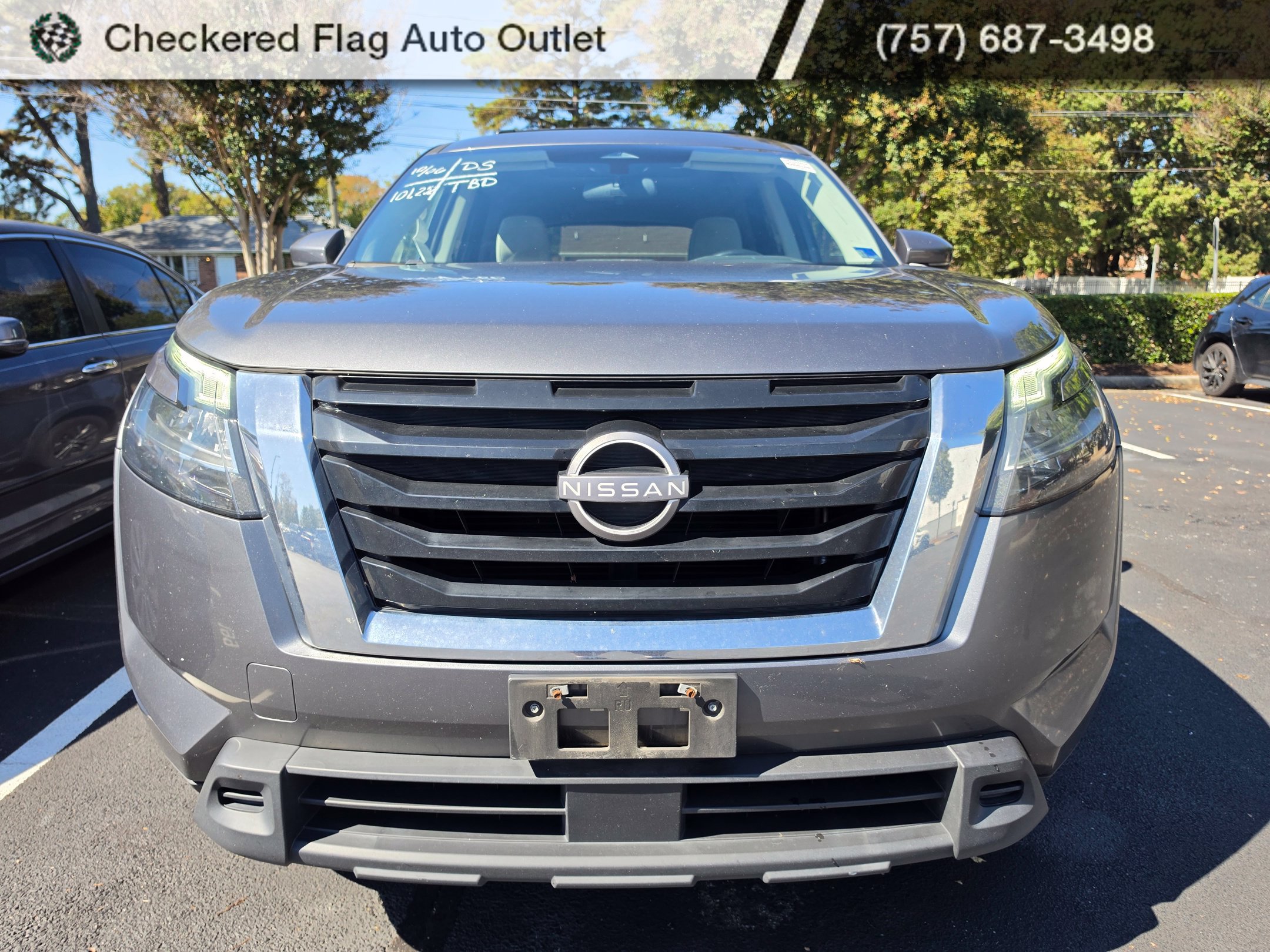 Used 2022 Nissan Pathfinder SV w/ SV Premium Package AWD/4WD image 2