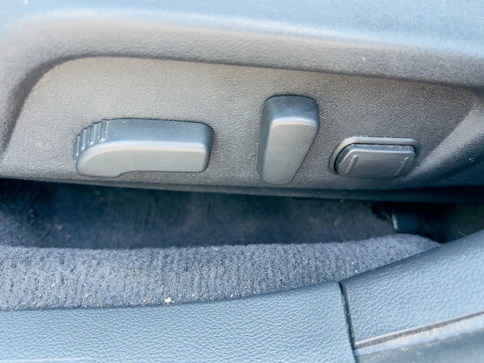 Used 2017 Subaru Outback 3.6R Limited image 30