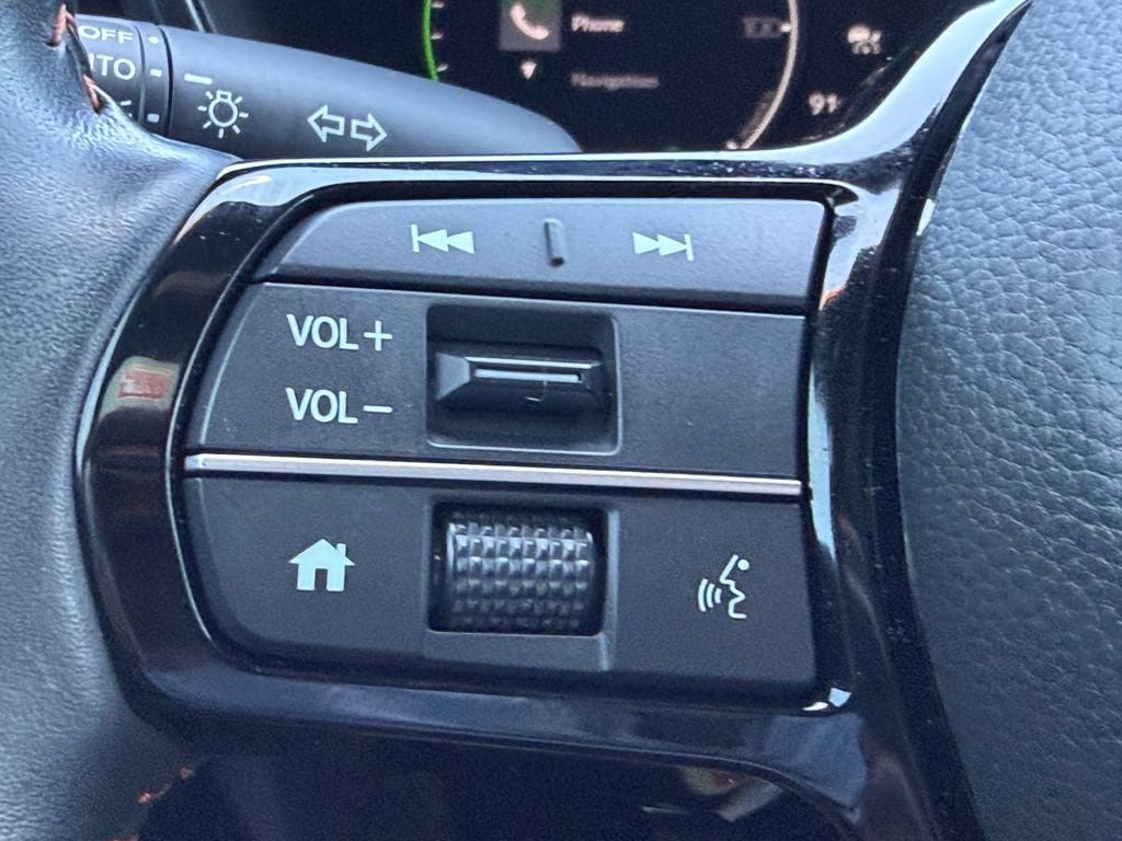 Used 2025 Honda CR-V Sport Touring image 28