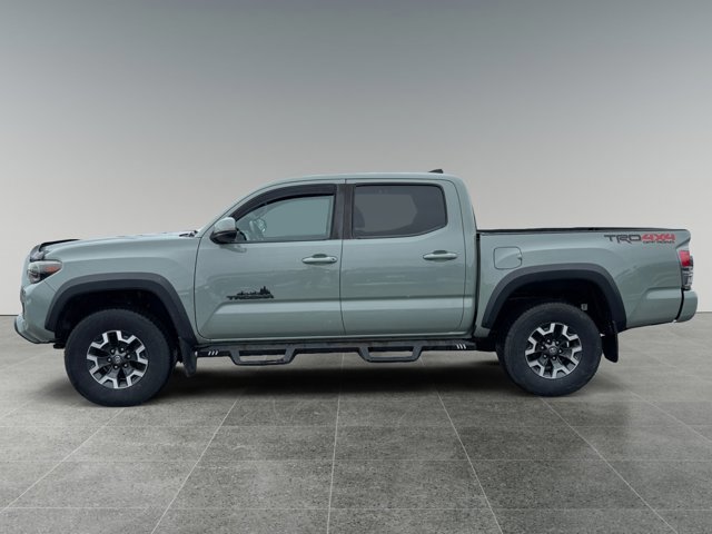 Certified 2022 Toyota Tacoma TRD Off-Road w/ Technology Package image 2