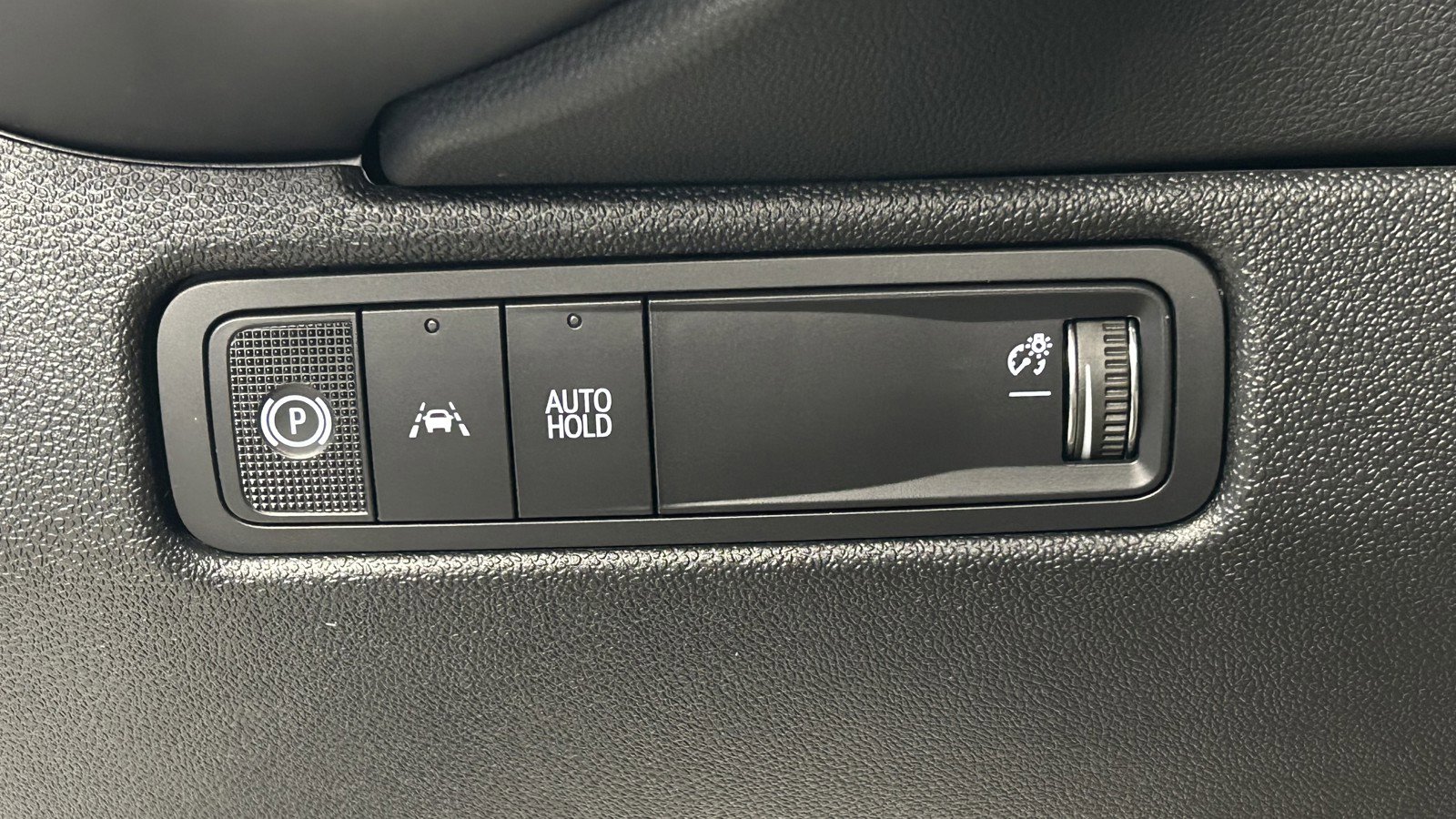 Used 2025 Chevrolet Equinox EV LT w/ Comfort Package image 20