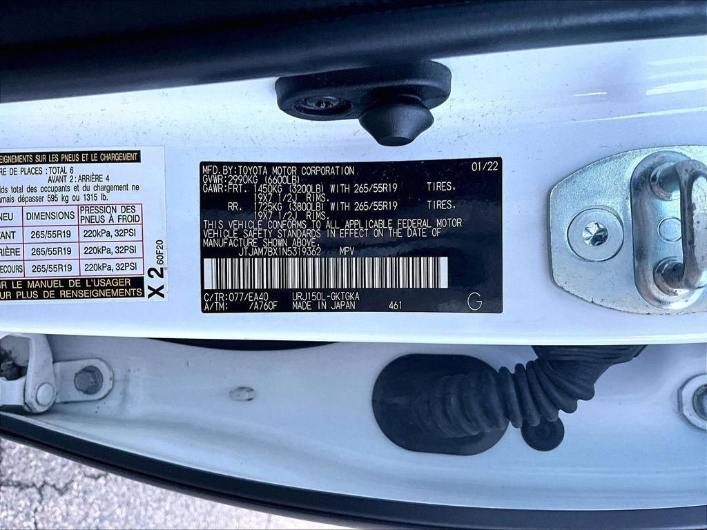 Used 2022 Lexus GX 460 Premium w/ Accessory Package AWD/4WD image 9