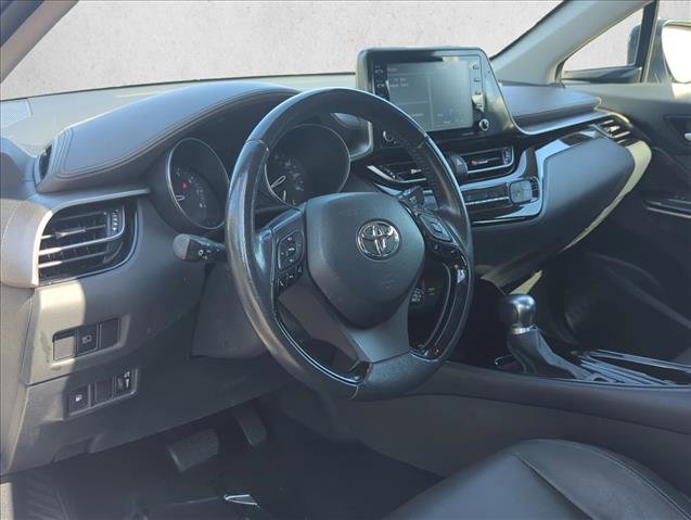 Used 2020 Toyota C-HR Limited image 9