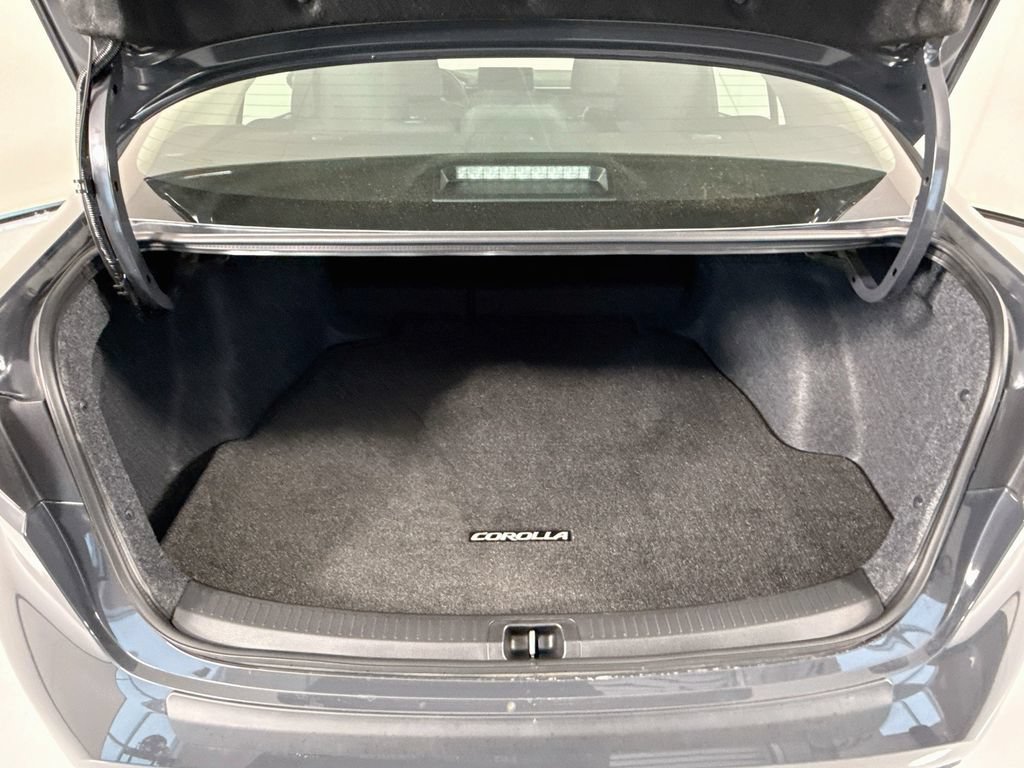 Used 2026 Toyota Corolla LE w/ Carpet Mat Package (TMS) FWD image 28