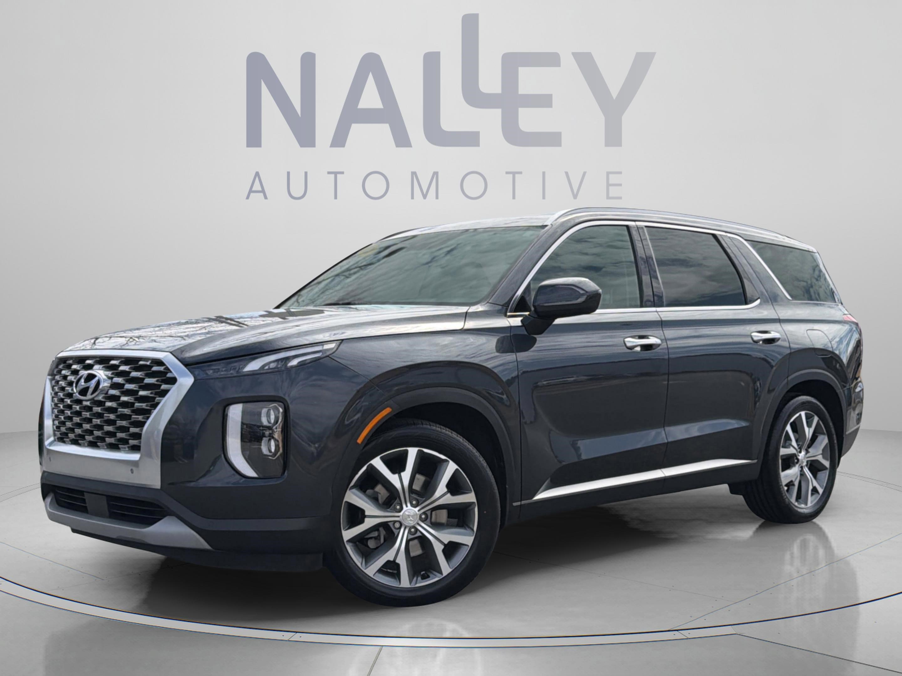 Used 2020 Hyundai Palisade SEL w/ Premium Package FWD image 2
