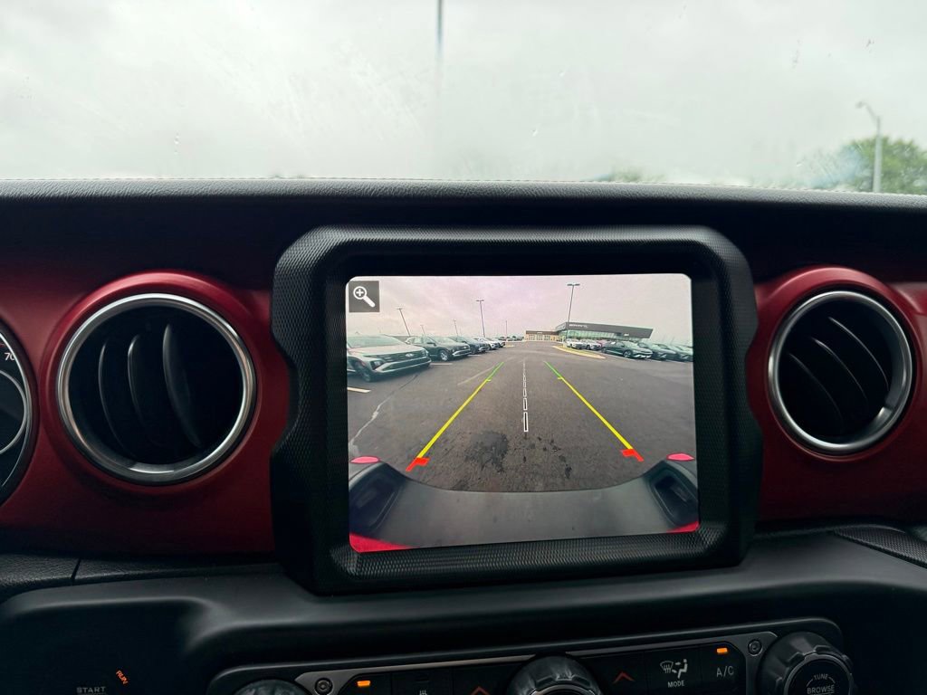 Used 2020 Jeep Gladiator Rubicon AWD/4WD image 17