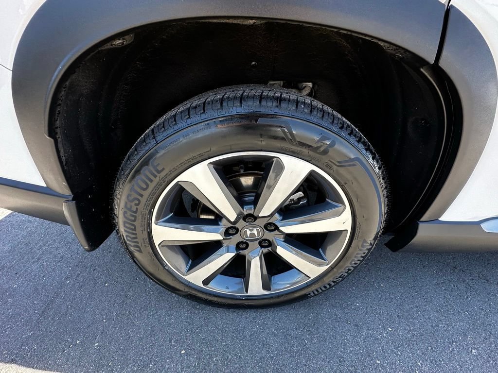Used 2023 Honda Pilot Elite image 12