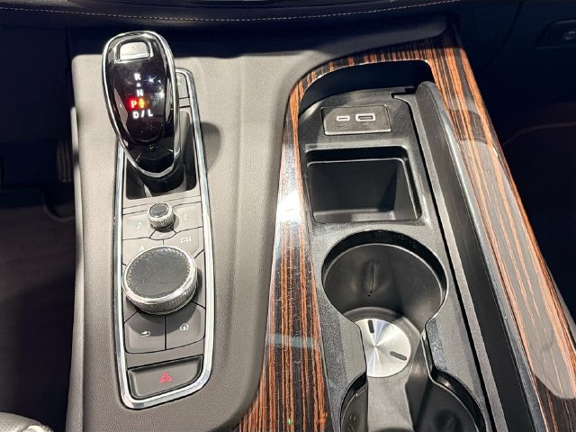 Used 2023 Cadillac Escalade Premium Luxury w/ Performance Package AWD/4WD image 16