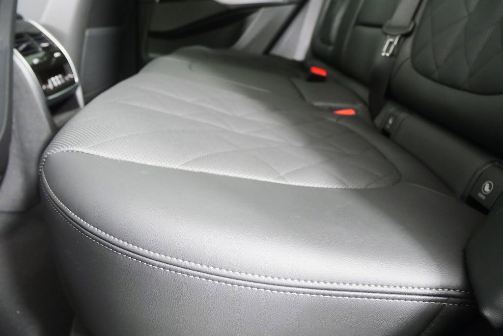 Certified 2025 BMW X5 xDrive40i image 14