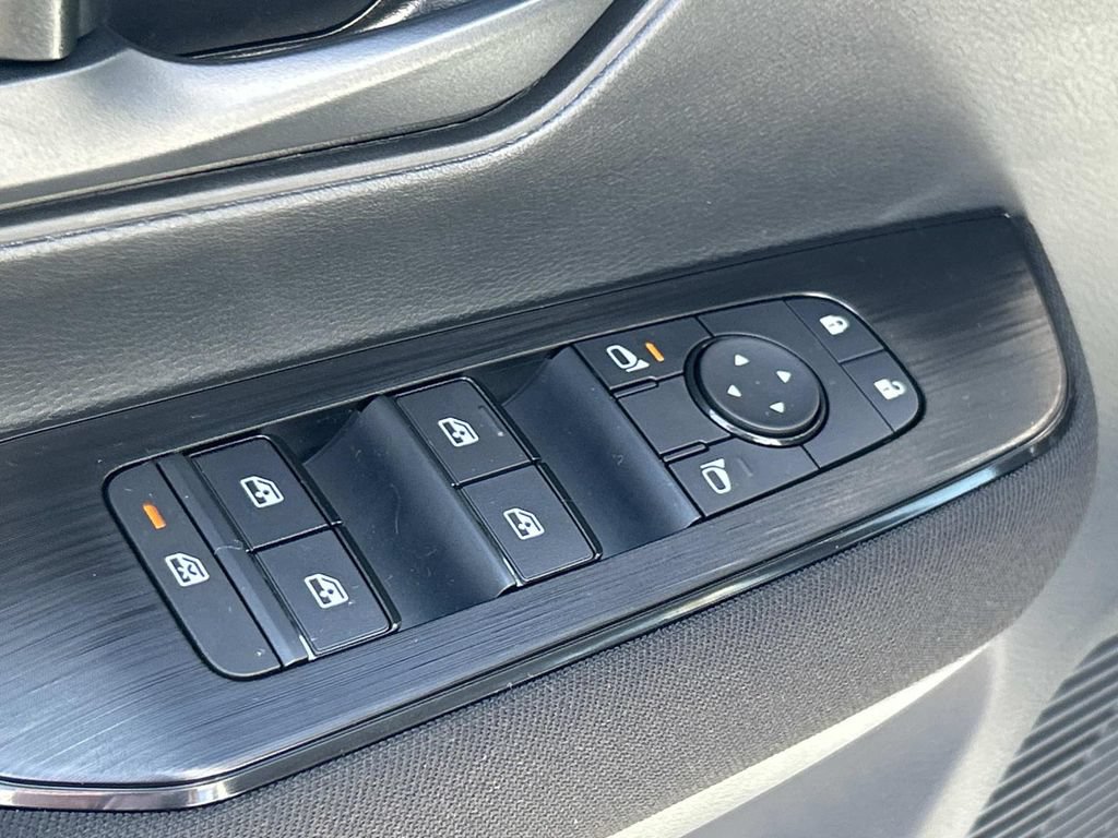 New 2026 Nissan Kicks S FWD image 15