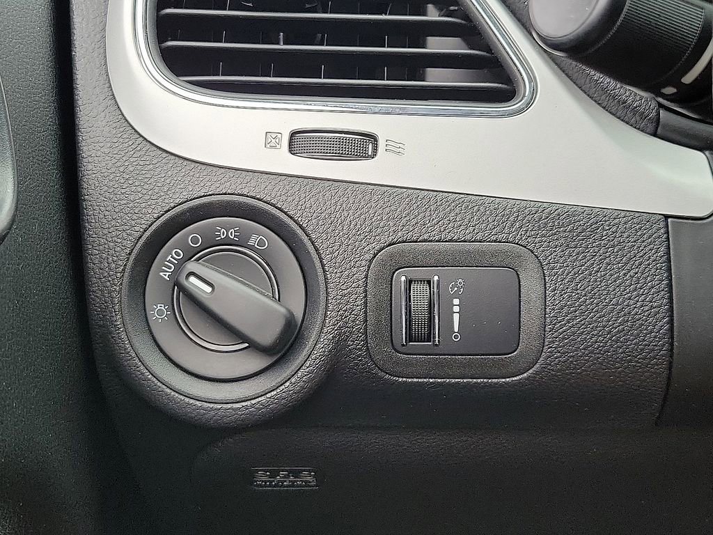 Used 2017 Dodge Journey SE w/ Flexible Seating Group image 14