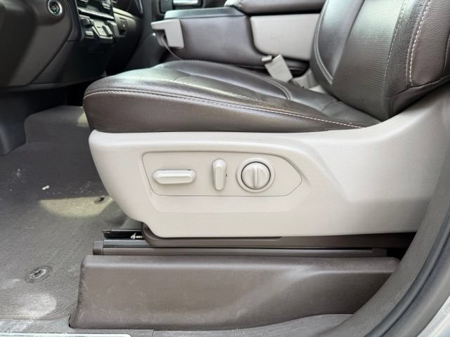 Used 2019 Chevrolet Silverado 1500 LT w/ Texas Edition RWD image 10