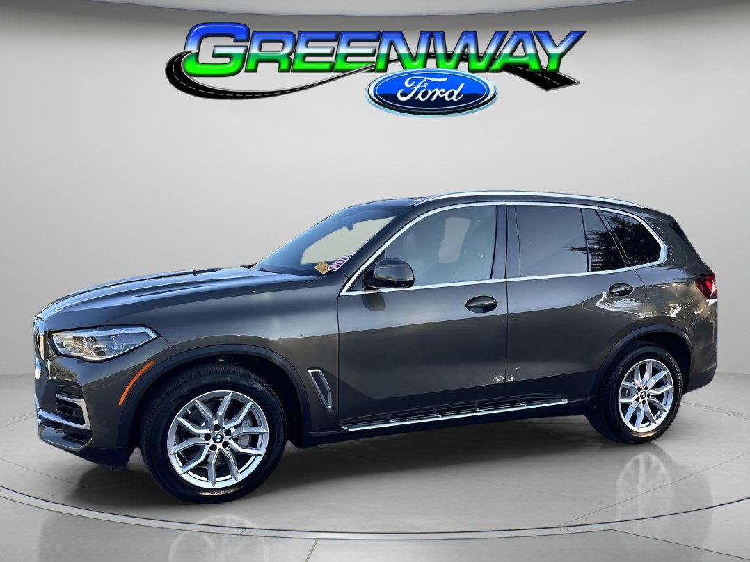 Used 2022 BMW X5 xDrive40i w/ Executive Package