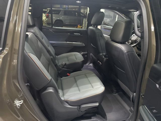 Used 2024 GMC Acadia AT4 w/ Luxury Package AWD/4WD image 30