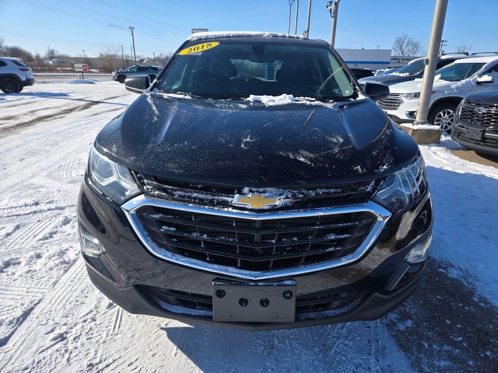 Used 2018 Chevrolet Equinox LT image 2