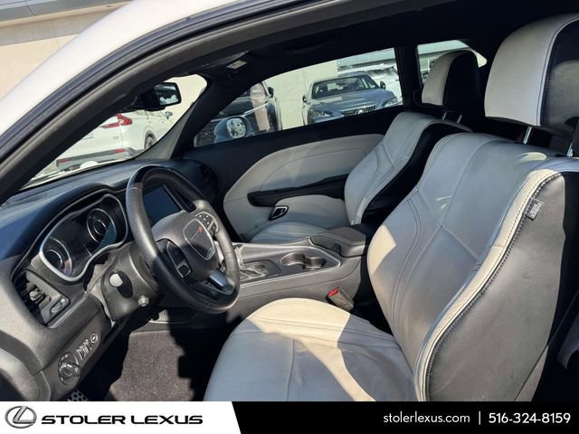 Used 2016 Dodge Challenger R/T Scat Pack w/ Leather Interior Group image 13
