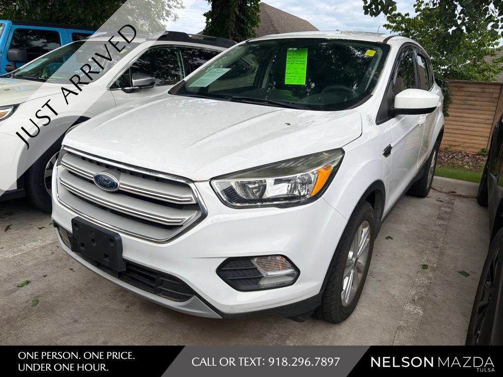 Used 2019 Ford Escape SE AWD/4WD image 1