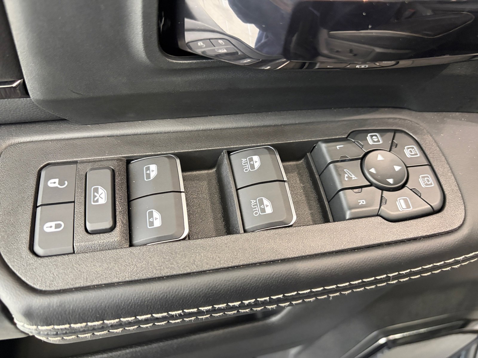 New 2026 RAM 2500 Rebel w/ Rebel Level 2 Equipment Group AWD/4WD image 14