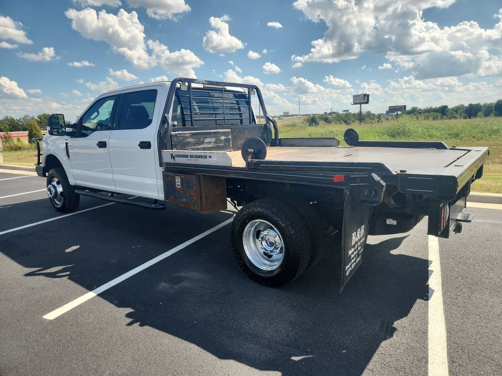 Used 2022 Ford F350 XLT w/ Snow Plow Prep Package AWD/4WD image 6