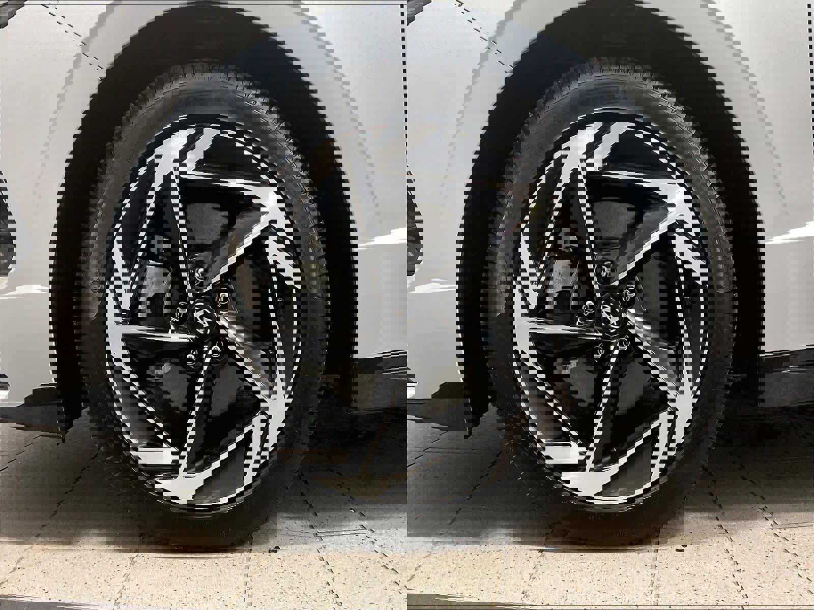 Certified 2024 Hyundai Sonata SEL w/ Convenience Package image 7