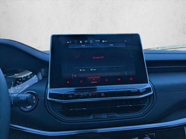 New 2026 Jeep Compass Latitude image 11