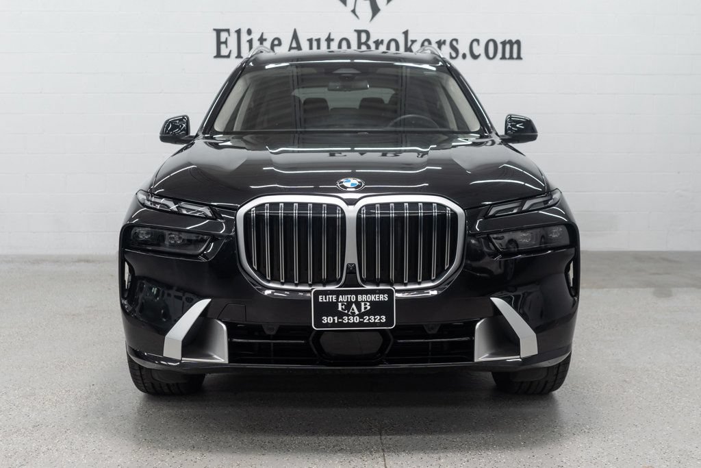 Used 2026 BMW X7 xDrive40i AWD/4WD image 3