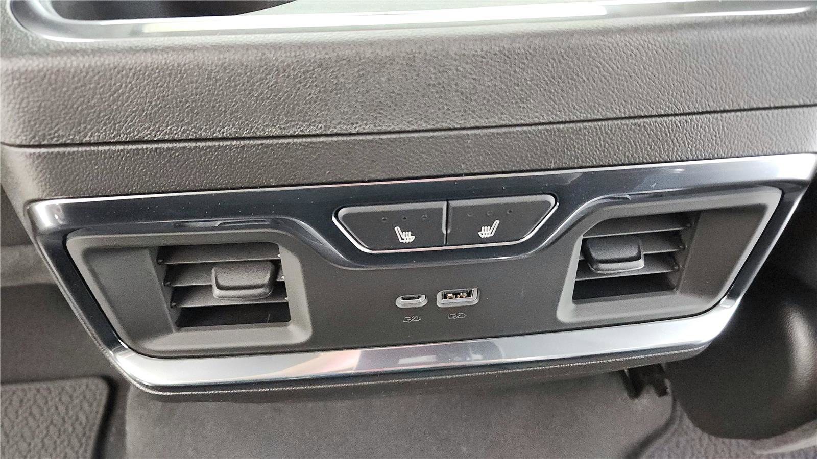 Used 2025 GMC Sierra 1500 Denali w/ Denali Reserve Package image 24