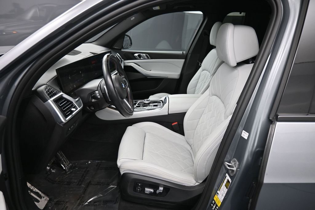 Used 2024 BMW X5 M60i AWD/4WD image 21