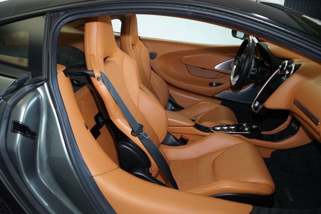 Used 2021 McLaren GT image 6