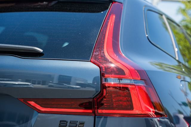 New 2026 Volvo XC60 B5 Ultra w/ Climate Package AWD/4WD image 7