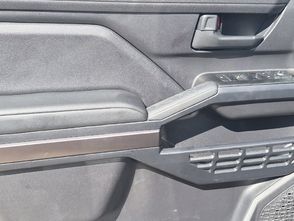 Certified 2025 Toyota 4Runner SR5 AWD/4WD image 11