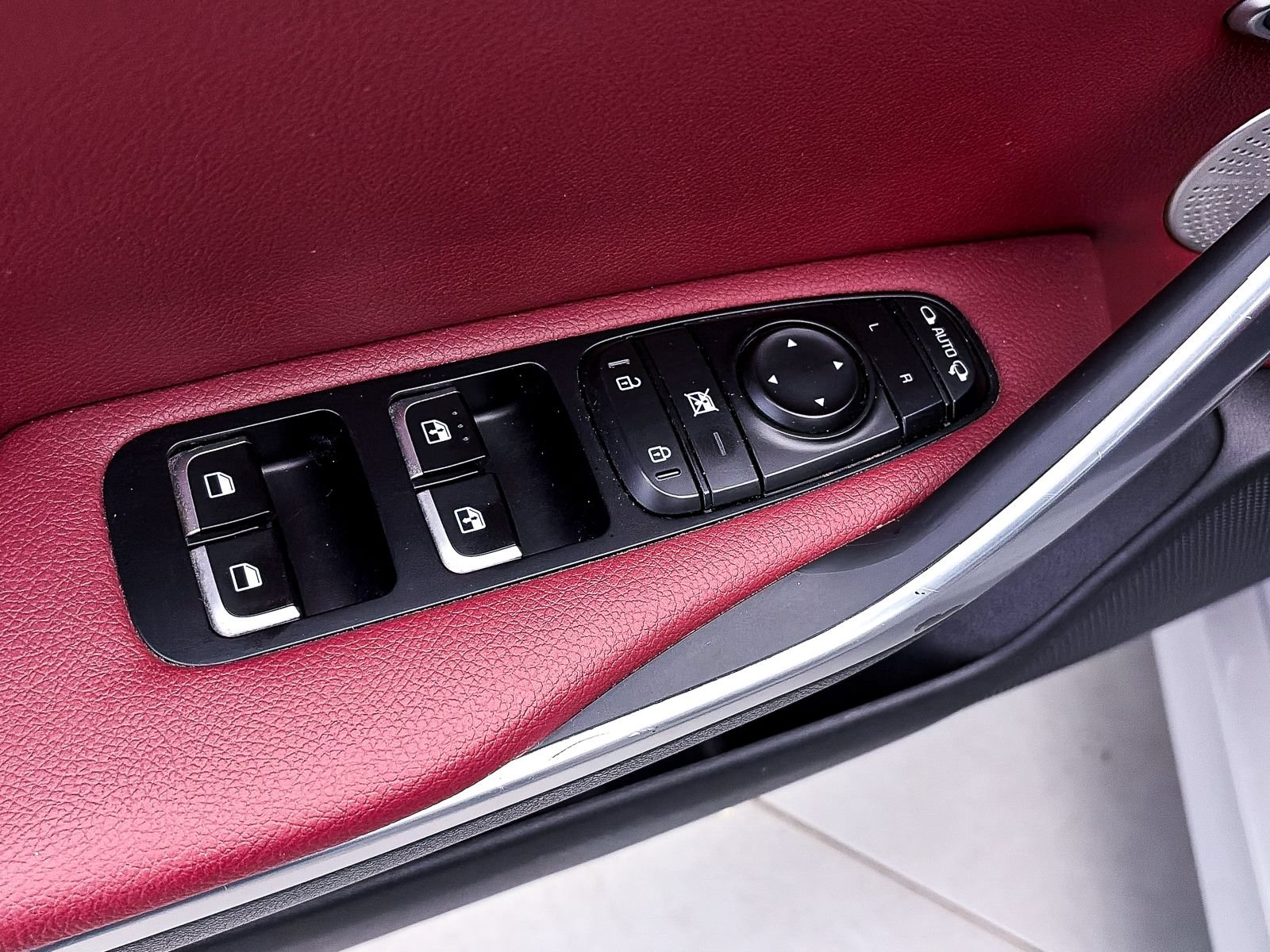 Used 2021 Kia Stinger GT-Line w/ Sun & Sound Package RWD image 19