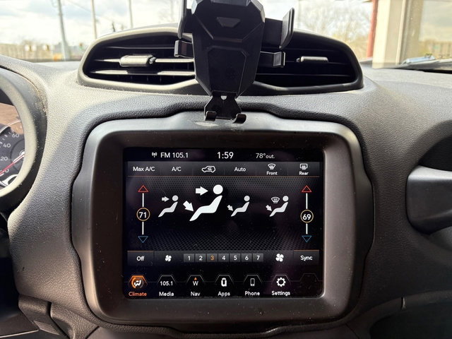 Used 2021 Jeep Renegade Latitude AWD/4WD image 24
