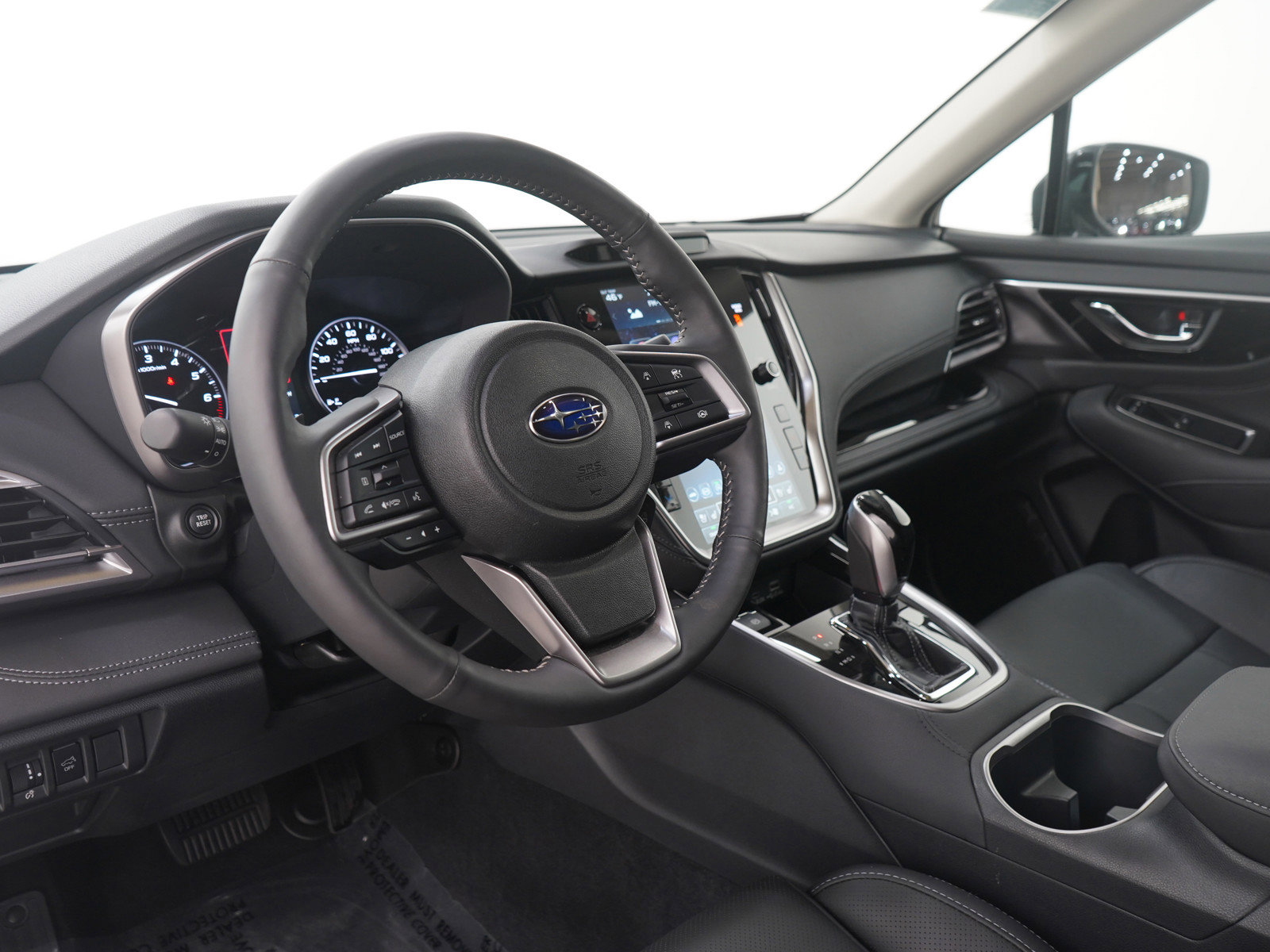 Used 2025 Subaru Outback Touring AWD/4WD image 26