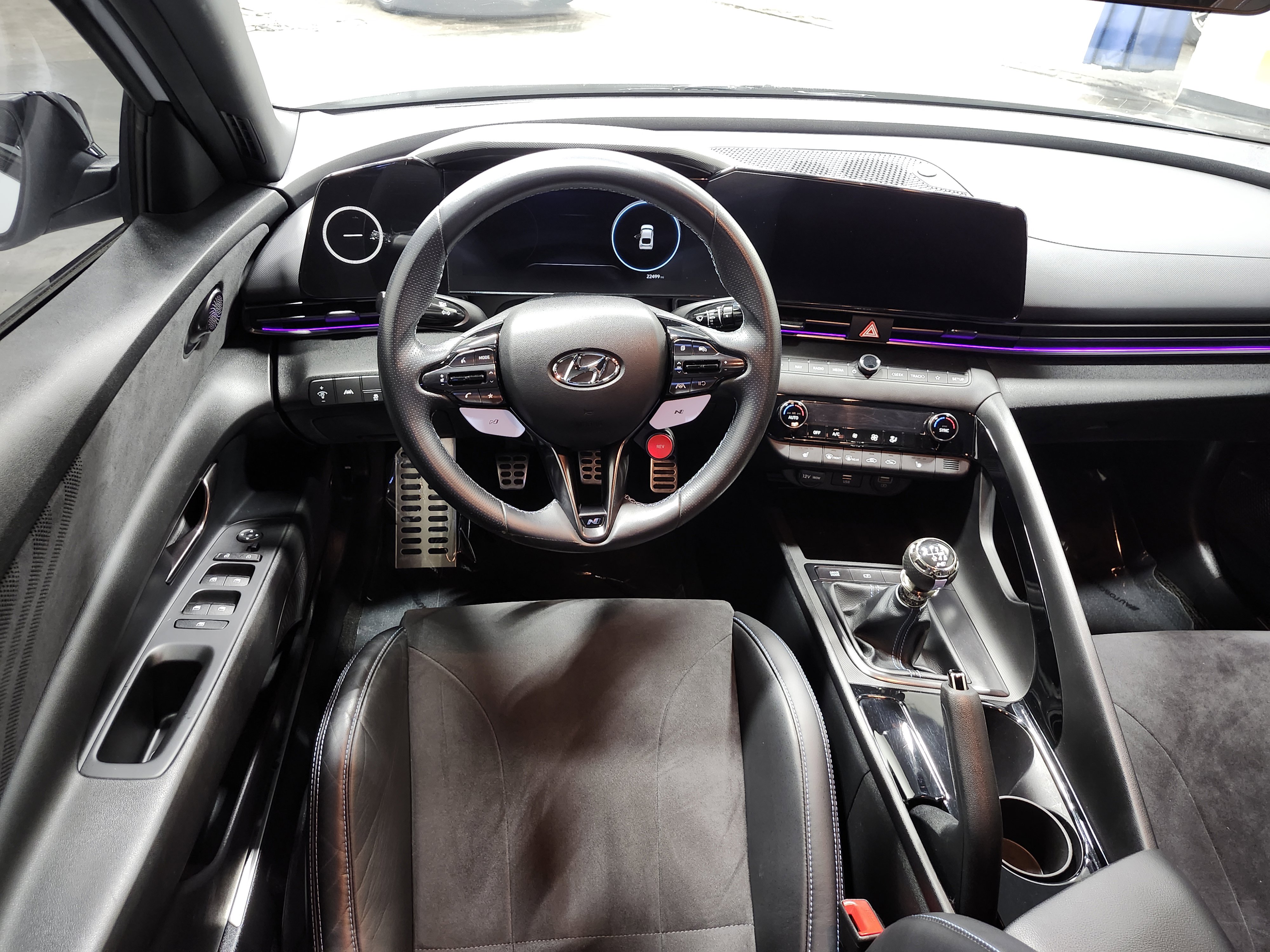Used 2022 Hyundai Elantra N FWD image 27