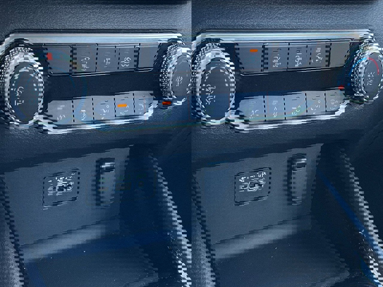 Used 2024 Nissan Altima 2.5 SV image 32