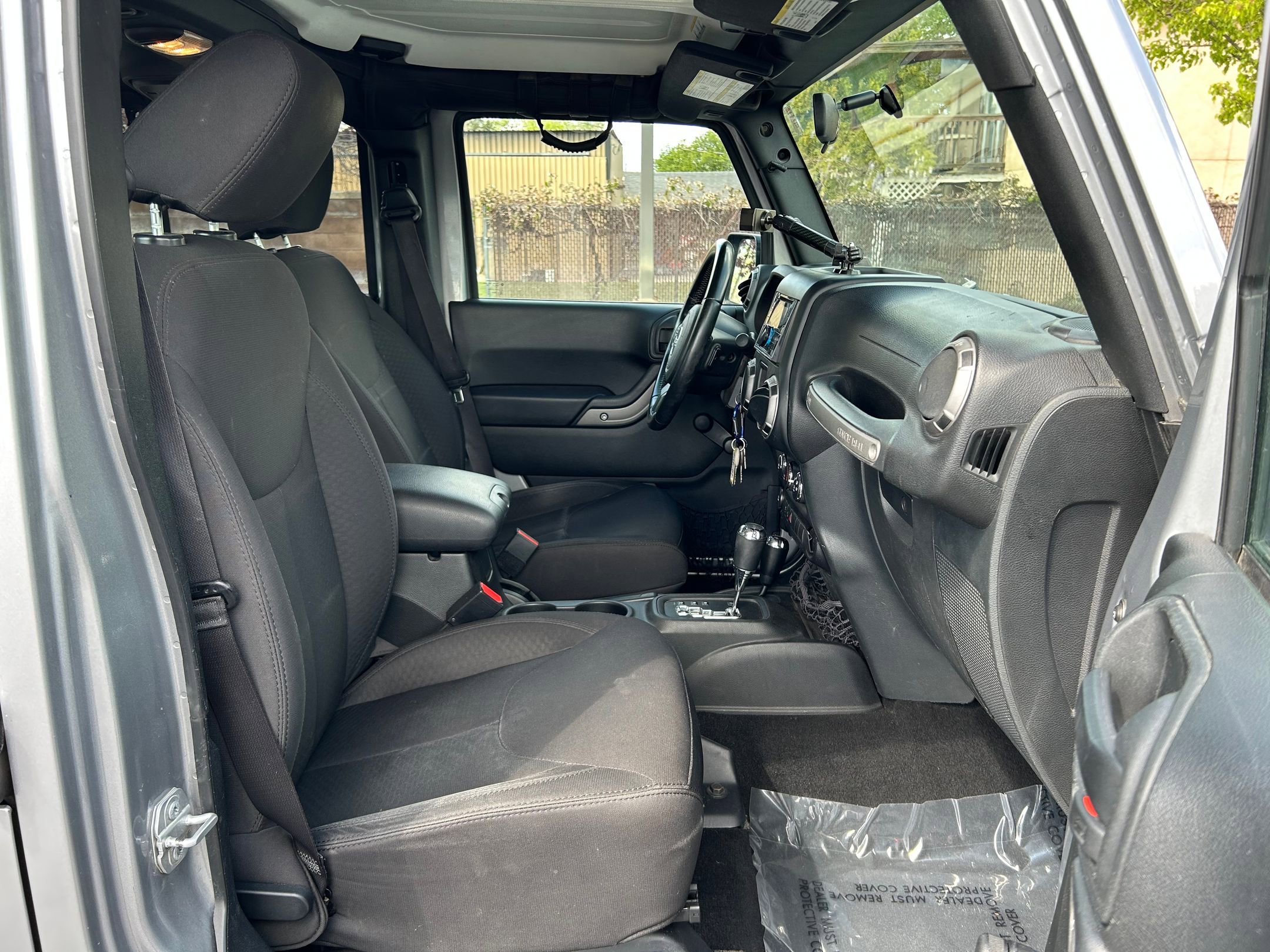 Used 2016 Jeep Wrangler Unlimited Sport w/ Connectivity Group image 28