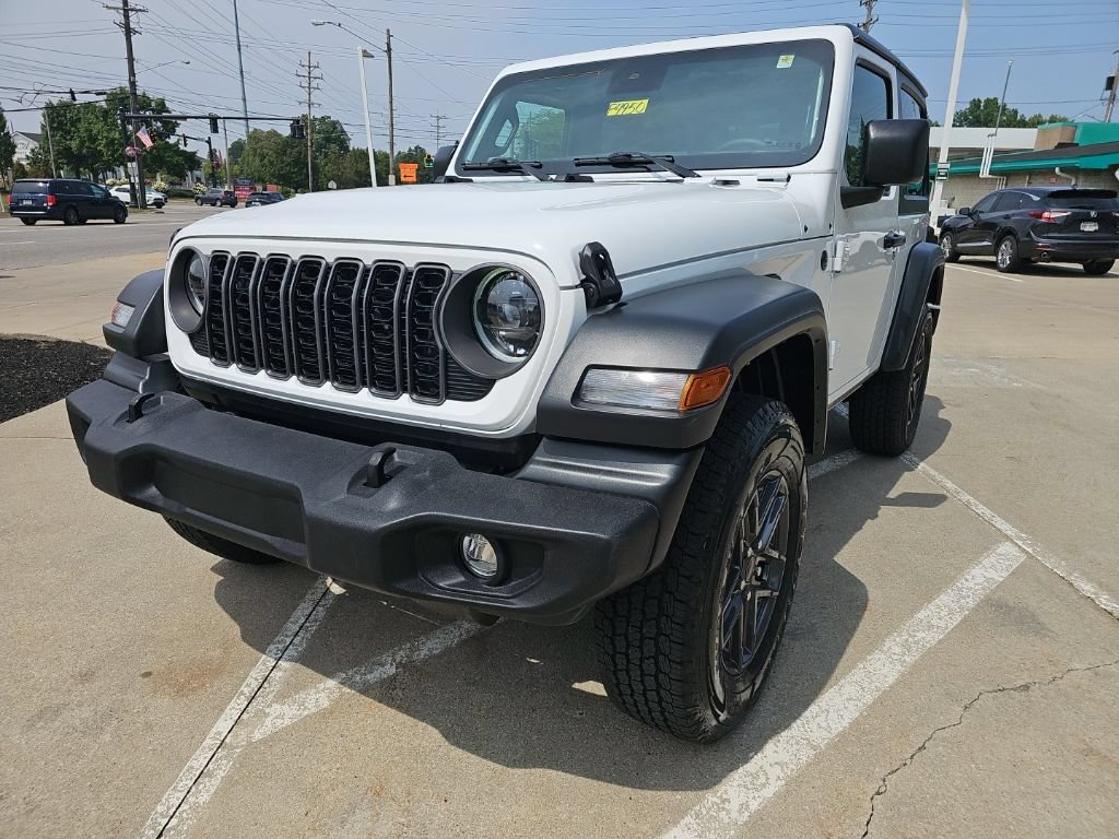 Certified 2025 Jeep Wrangler Sport AWD/4WD image 9