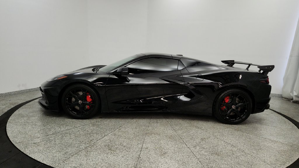 Used 2022 Chevrolet Corvette Stingray Premium Conv w/ Z51 Performance Package RWD image 2